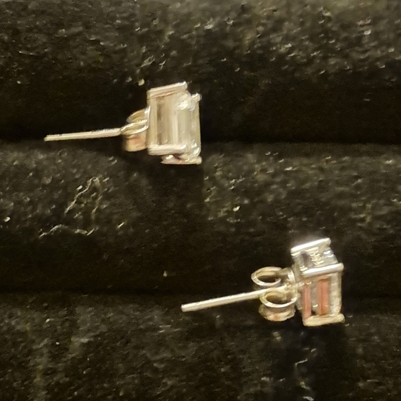 925 Sterling Silver  Emeral Cut Cz Stud Earrings - Picture 2 of 2